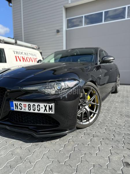 Alfa Romeo Giulia 