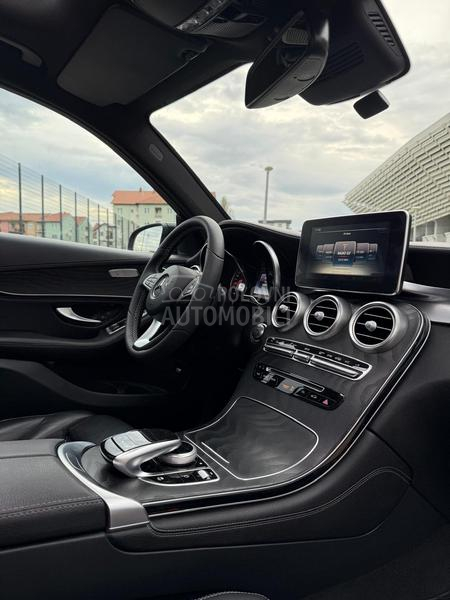 Mercedes Benz GLC 250 4MATIC ALL BLACK