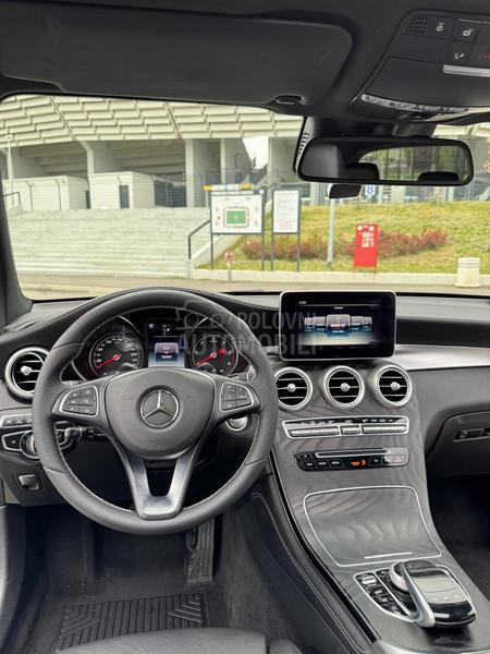 Mercedes Benz GLC 250 4MATIC ALL BLACK