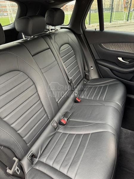 Mercedes Benz GLC 250 4MATIC ALL BLACK