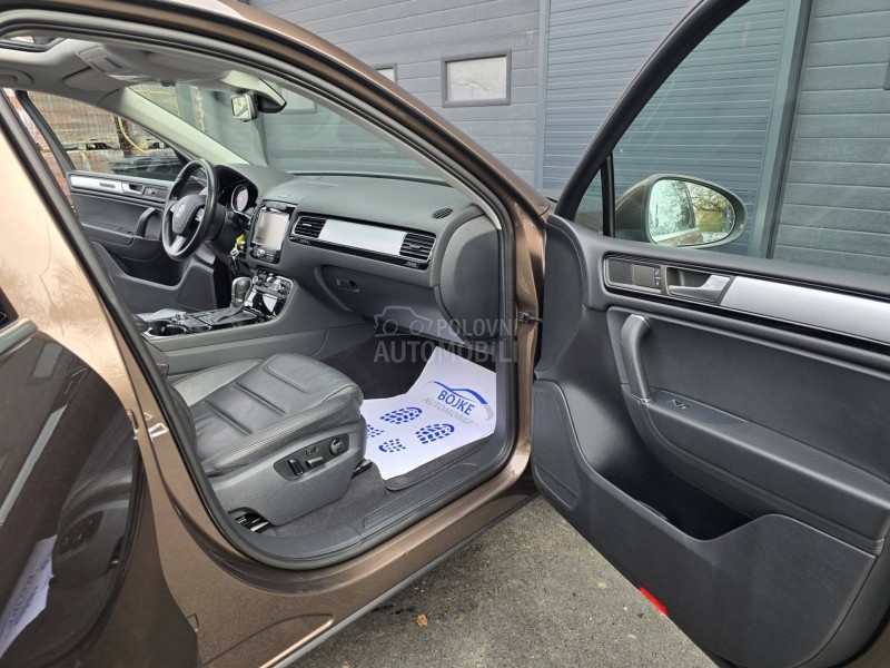 Volkswagen Touareg 3.0TDI CARAT 4x4