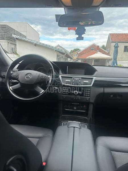 Mercedes Benz E 250 
