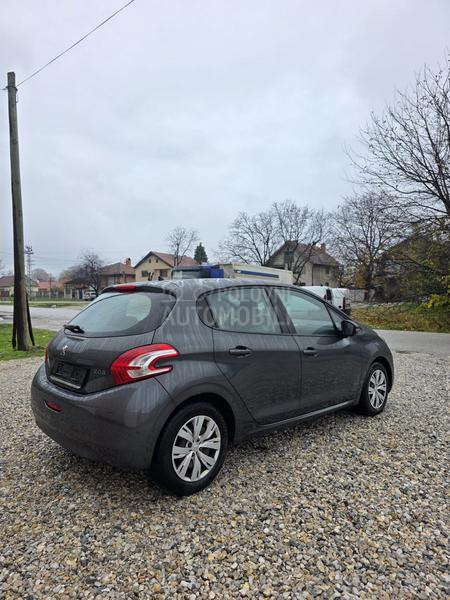 Peugeot 208 1.4 hdi