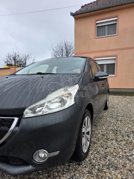 Peugeot 208 1.4 hdi