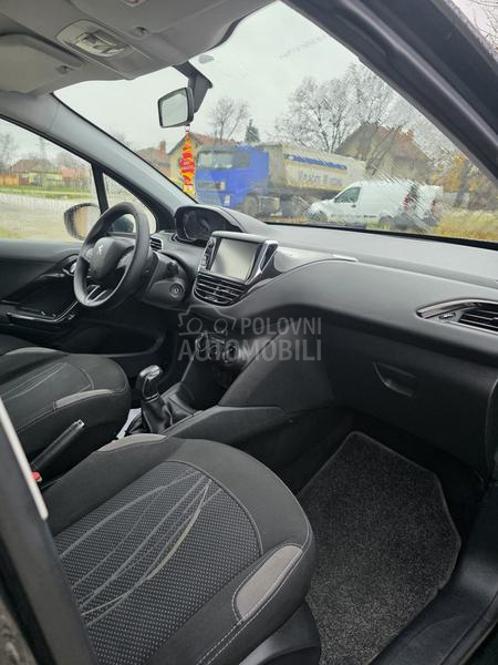 Peugeot 208 1.4 hdi