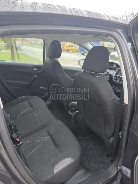 Peugeot 208 1.4 hdi