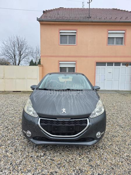 Peugeot 208 1.4 hdi