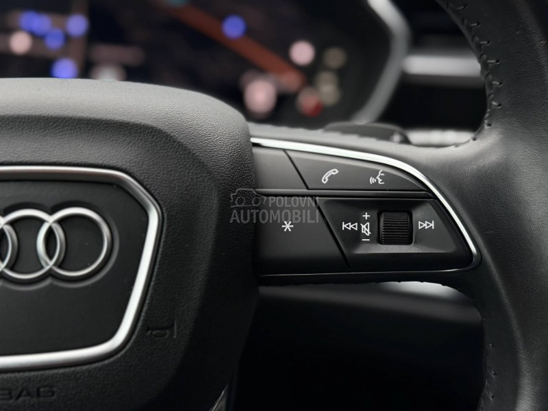 Audi Q3 2.0D/S-LINE/MATRIX