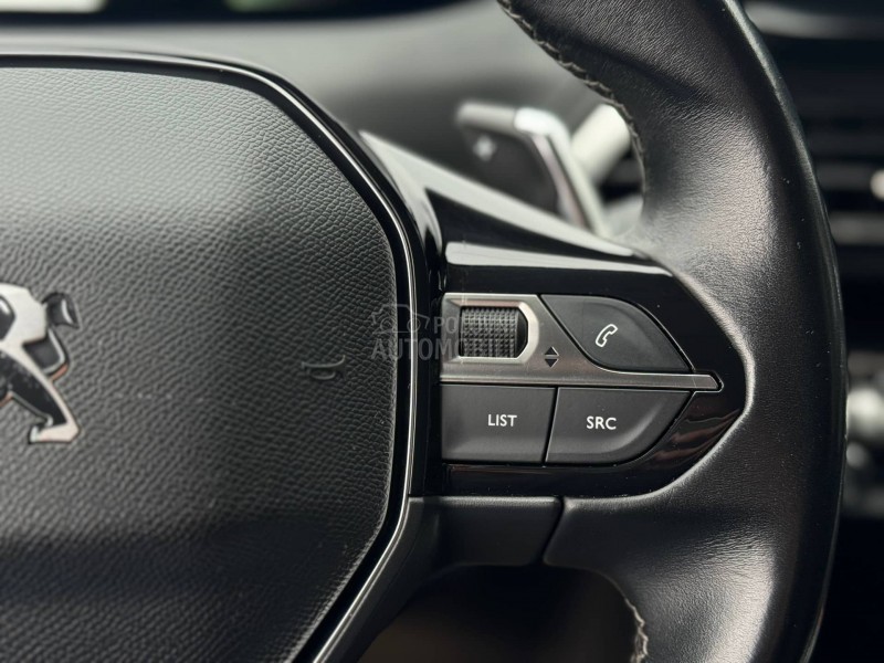 Peugeot 3008 ALLURE/1.5D/Kamera