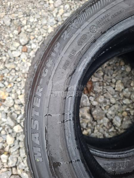 Semperit 185/60 R15 Zimska