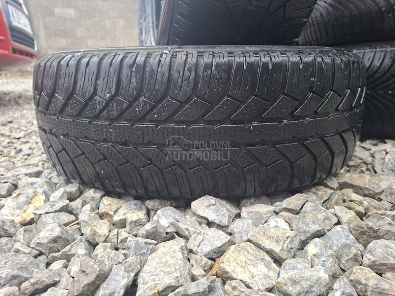 Semperit 185/60 R15 Zimska