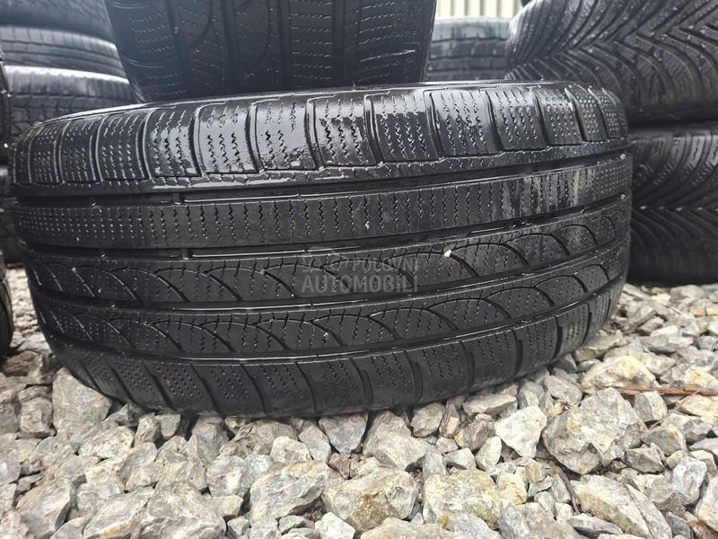 Minerva 235/50 R18 Zimska