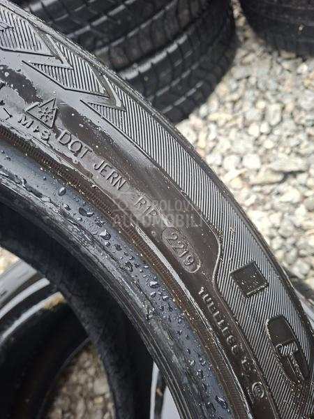 Minerva 235/50 R18 Zimska