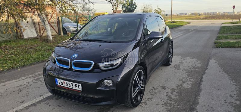 BMW i3 elektricni