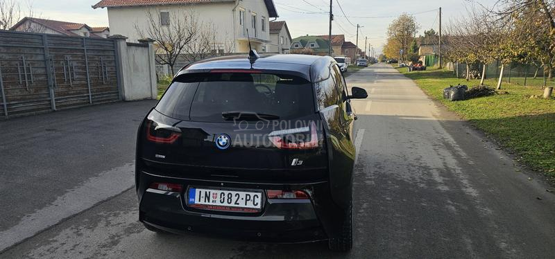 BMW i3 elektricni