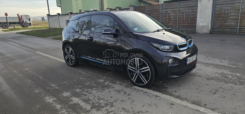 BMW i3 elektricni
