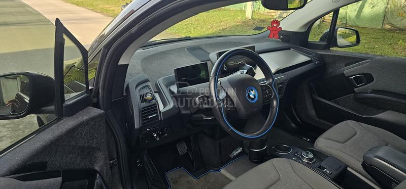 BMW i3 elektricni