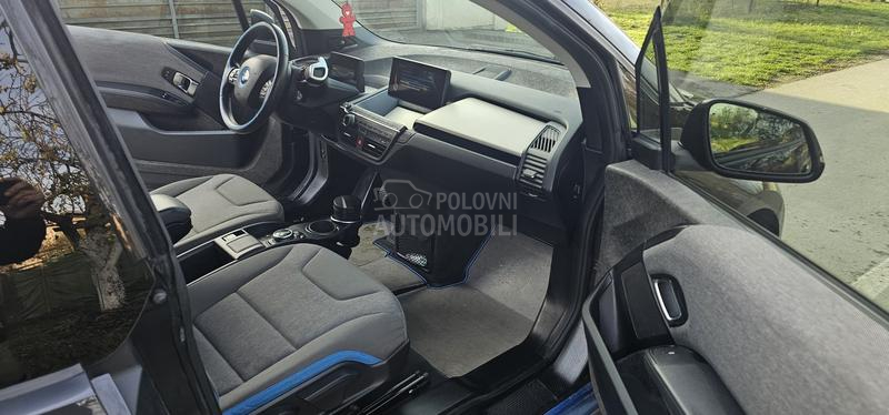 BMW i3 elektricni
