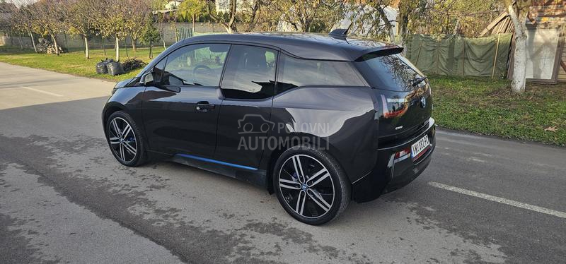 BMW i3 elektricni