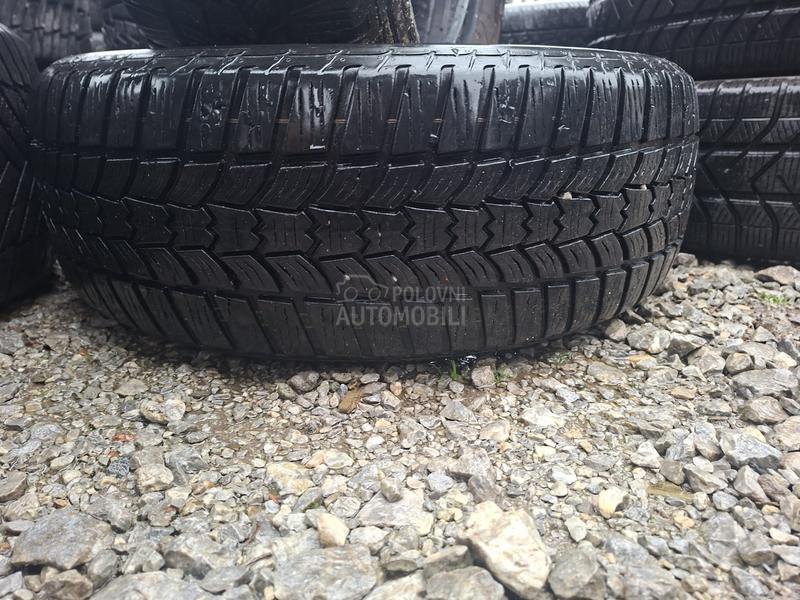Sava 205/60 R16 Zimska