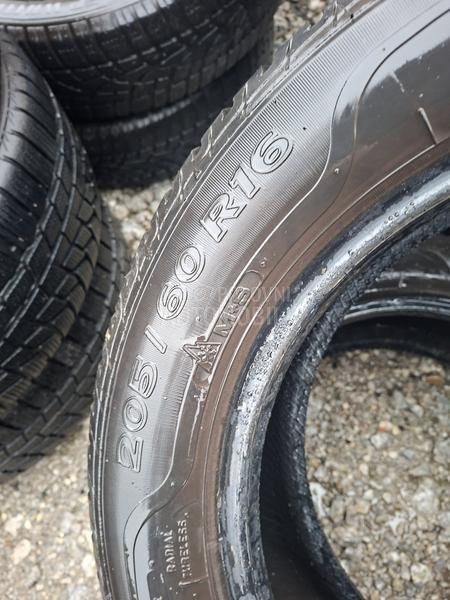 Sava 205/60 R16 Zimska