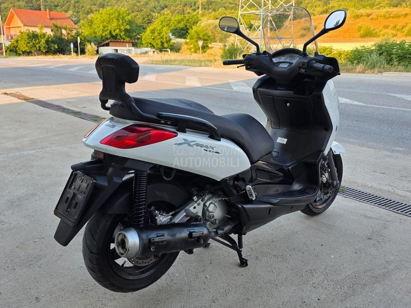 Yamaha X Max 250