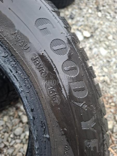 Goodyear 165/70 R14 Zimska