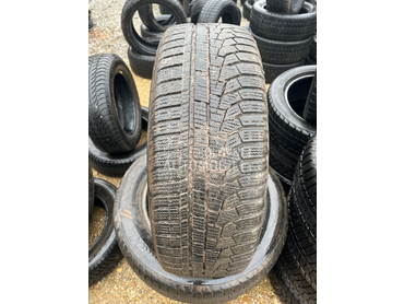 Hankook 205/60 R16 Zimska