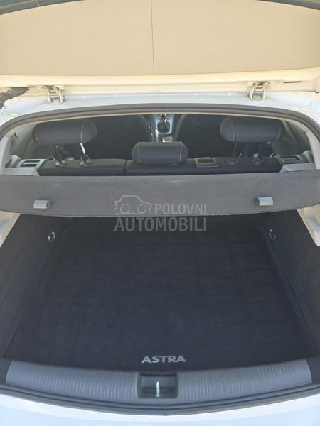 Opel Astra K NOVA
