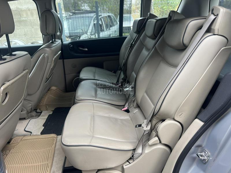 Renault Espace IV 2.0dCi 2009. god. -  kompletan auto u delovima