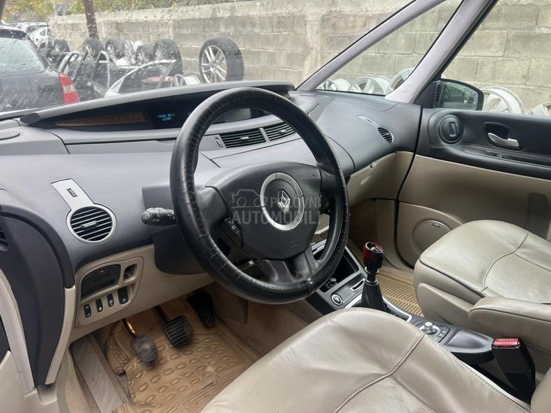 Renault Espace IV 2.0dCi 2009. god. -  kompletan auto u delovima