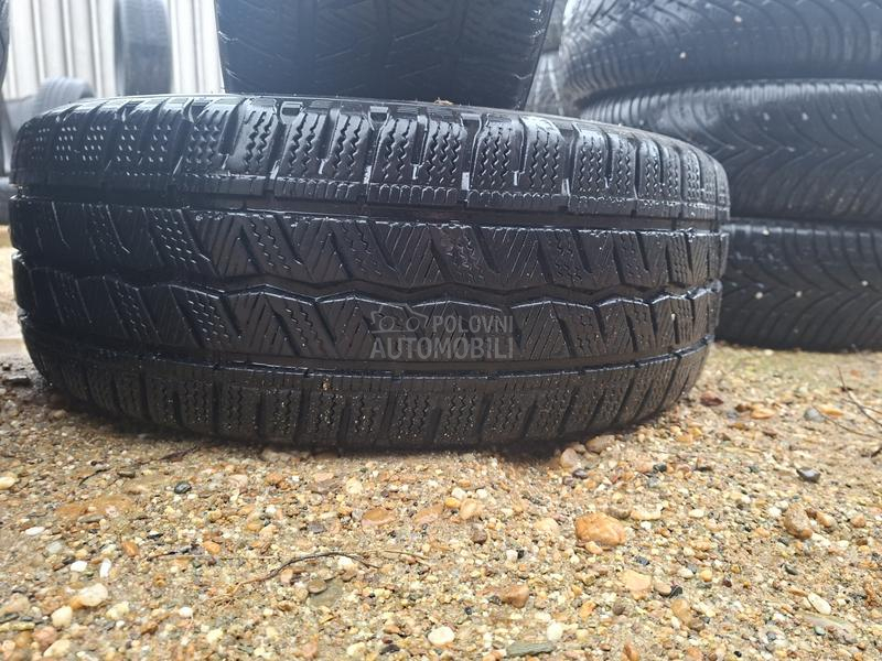 Hankook 215/60 R16 Zimska