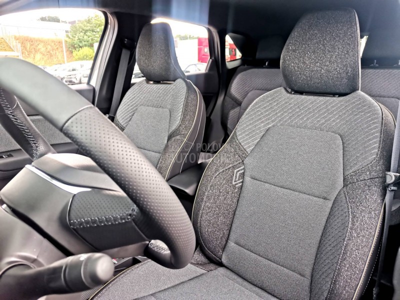 Renault Symbioz E-Tech hybrid 145 hp