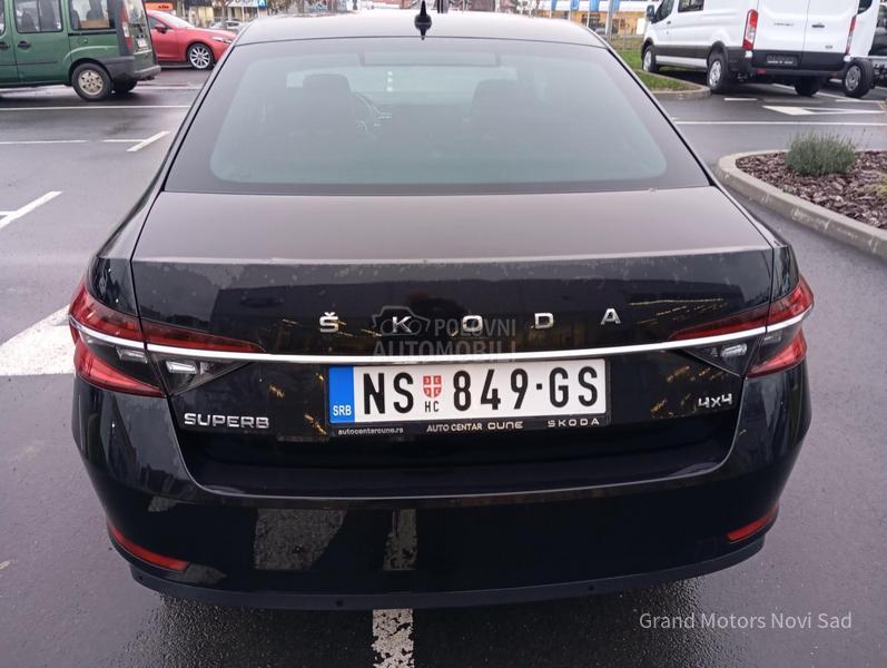 Škoda Superb 2.0 TDI/DSG/4x4