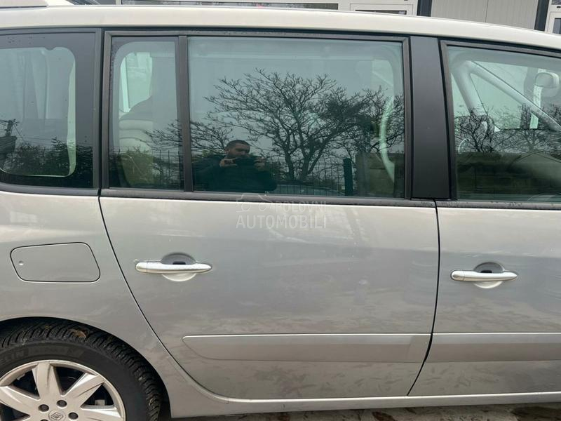 Vrata zadnja desna siva TEA19