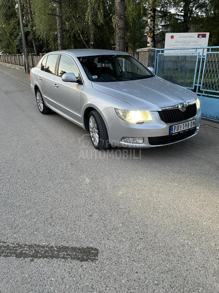 Škoda Superb 