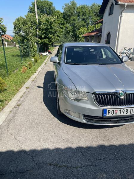 Škoda Superb 