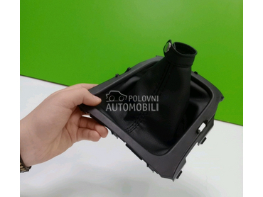 KOŽICA MENJAČA za Suzuki Vitara od 2018. do 2025. god.