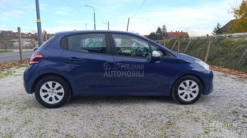 Peugeot 208 1.4hdi STYLE