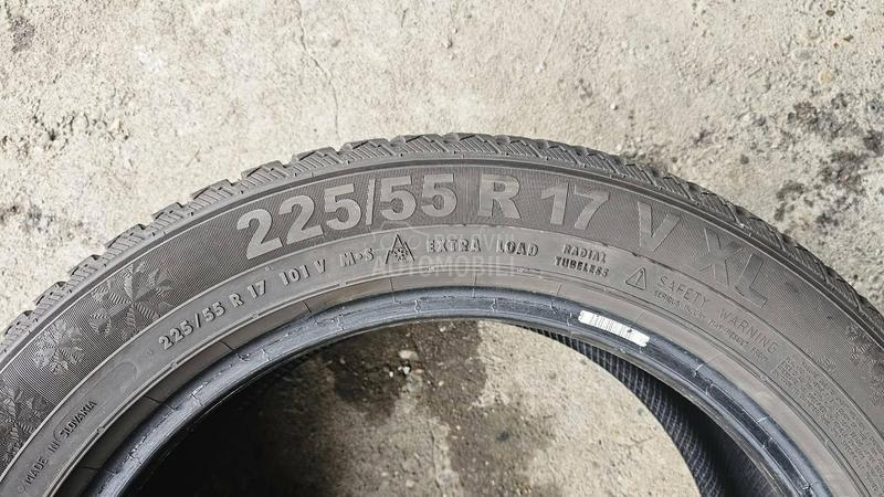 Semperit 225/55 R17 Zimska