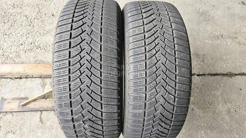 Semperit 225/55 R17 Zimska