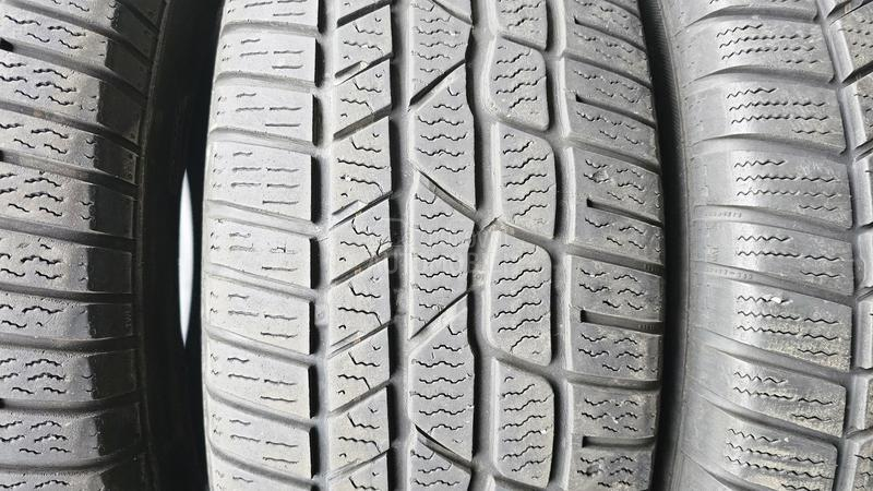 Continental 225/60 R17 Zimska