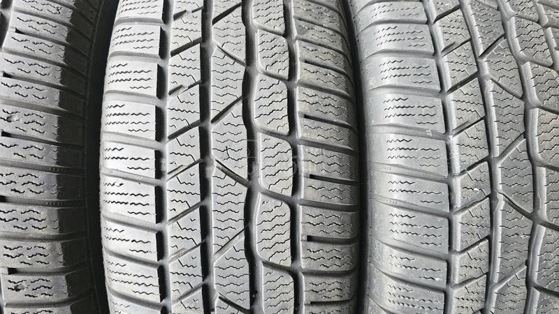 Continental 225/60 R17 Zimska