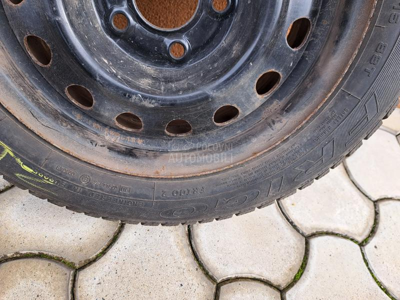 Debica 185/65 R15 Zimska