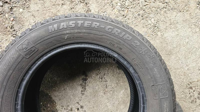 Semperit 195/65 R15 Zimska