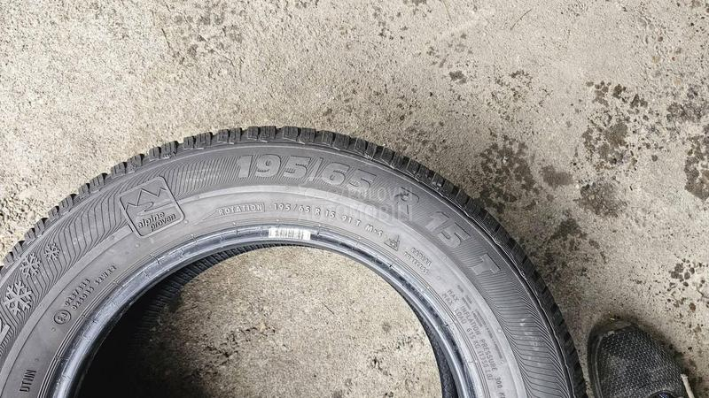 Semperit 195/65 R15 Zimska