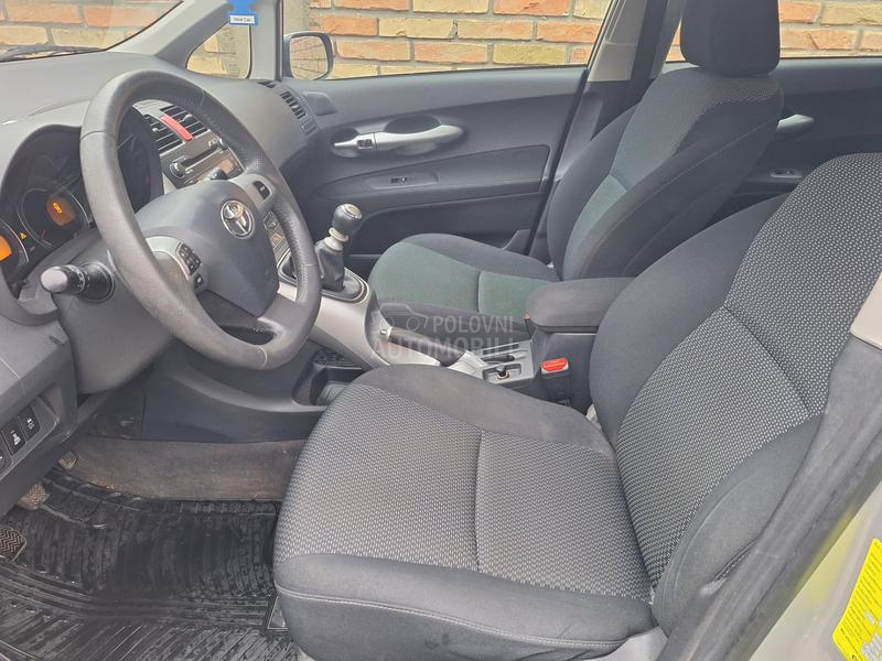 Toyota Auris restajling