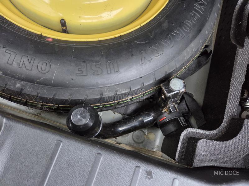 Peugeot 4008 1.8 hdi 4x4 xen led