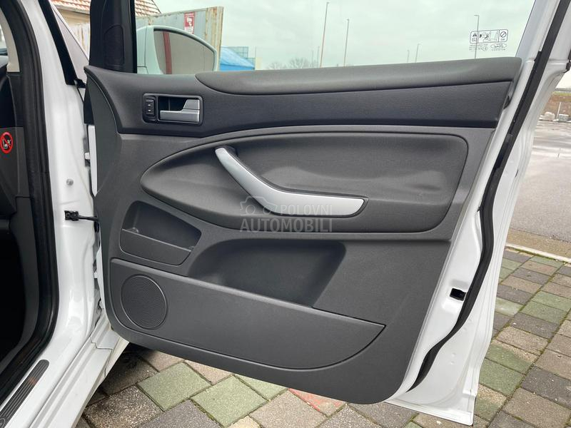 Ford Kuga 2.0 TDCI  ST