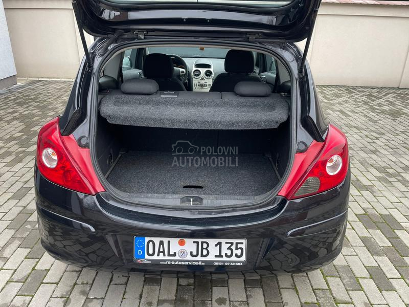 Opel Corsa D SA TABLICAMA